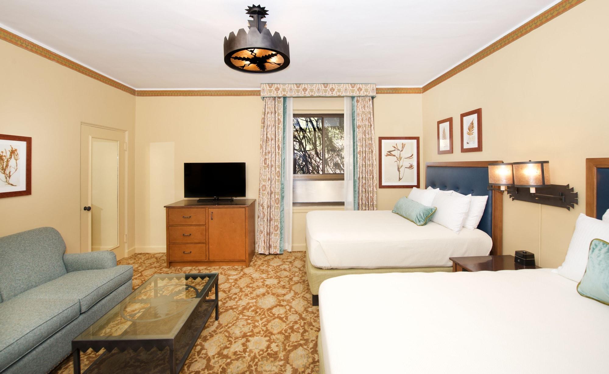 The Ahwahnee Hotel 4*